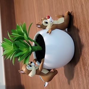Chip and Dale planter